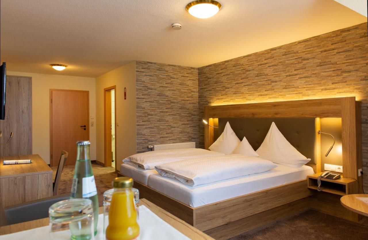 Land-Gut-Hotel Raeuber Lippoldskrug Alfeld  Dış mekan fotoğraf