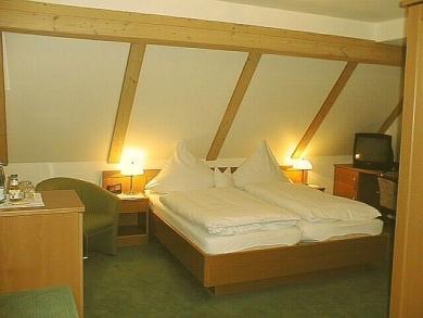 Land-Gut-Hotel Raeuber Lippoldskrug Alfeld  Dış mekan fotoğraf